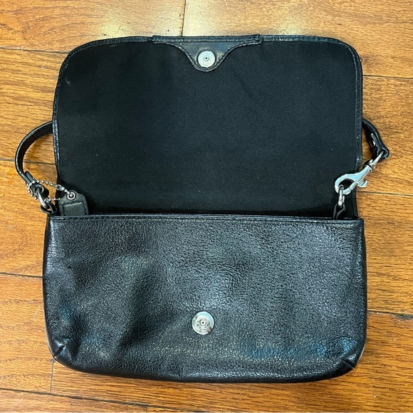 Coach Ashley Black Leather Wristlet Clutch Wallet Preowned - Picture 6 of 9